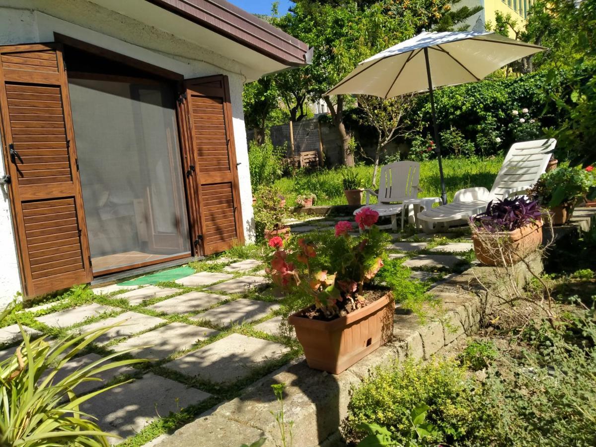 Bed and Breakfast Villino L'Aranceto Sorrentino Meta Exterior foto
